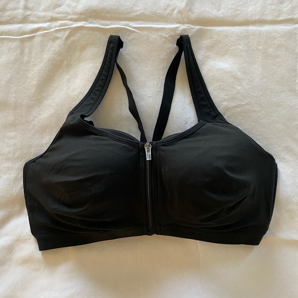 Victoria’s Secret double layer sports bra